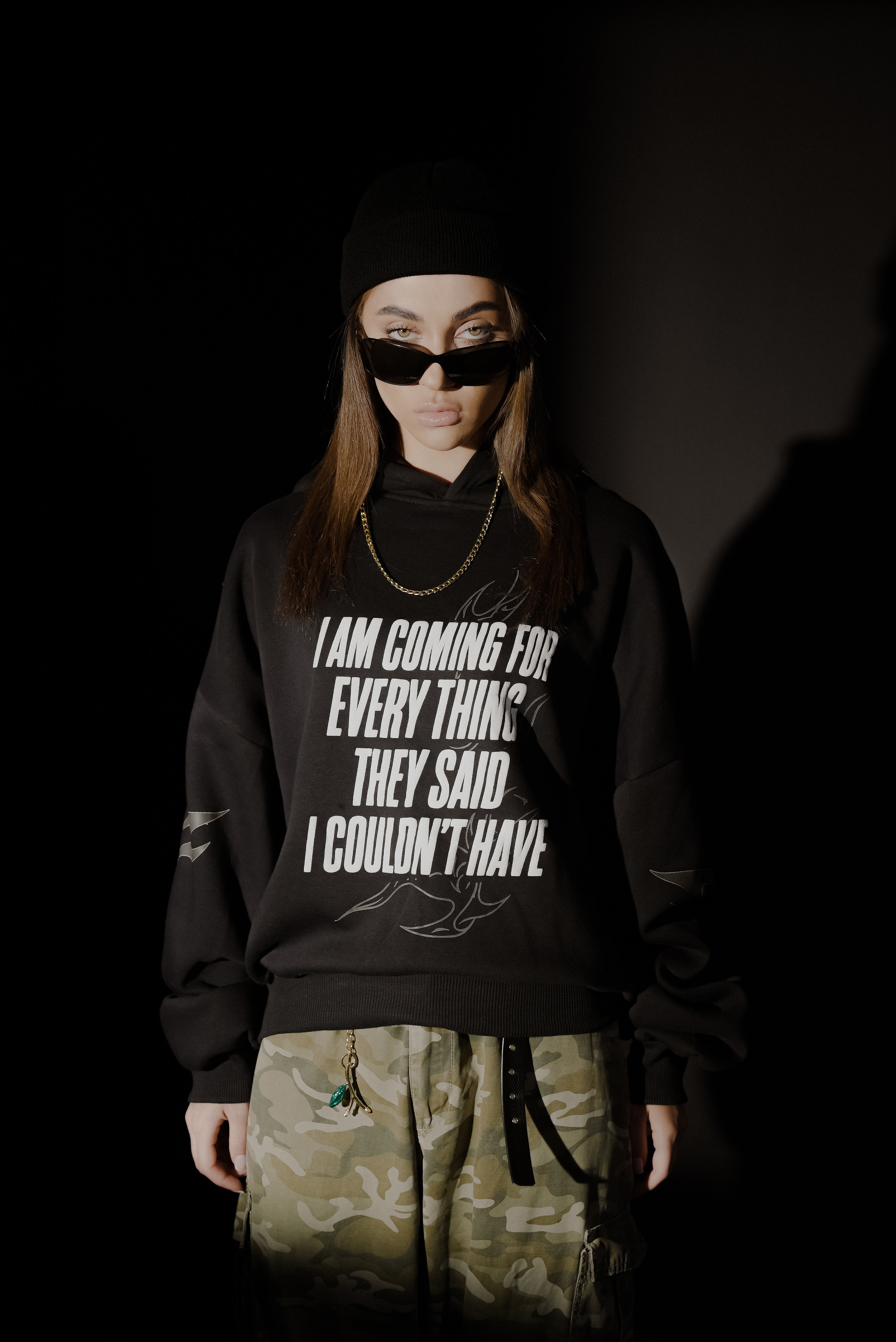 NO LIMITS ( Boxy Hoodie )