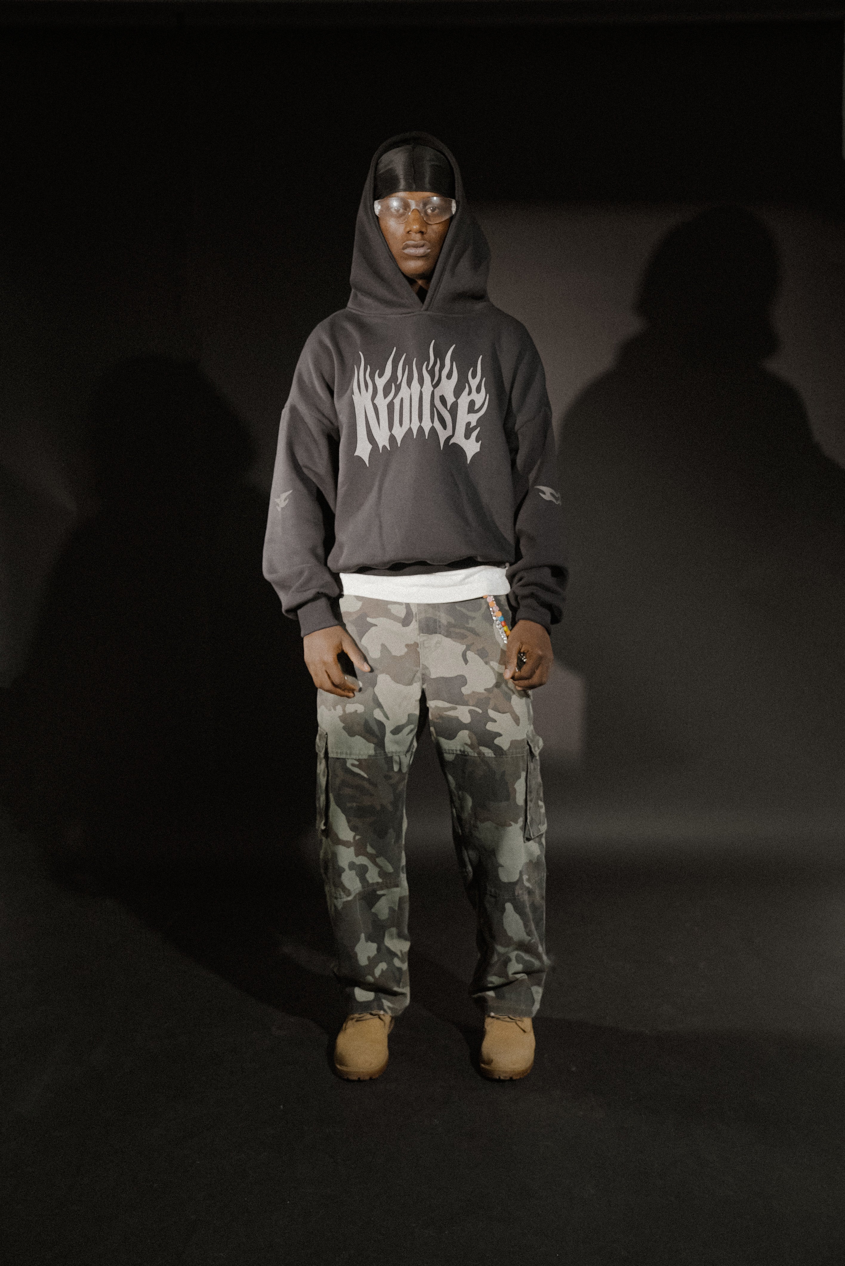 NOISE ( Boxy Hoodie )