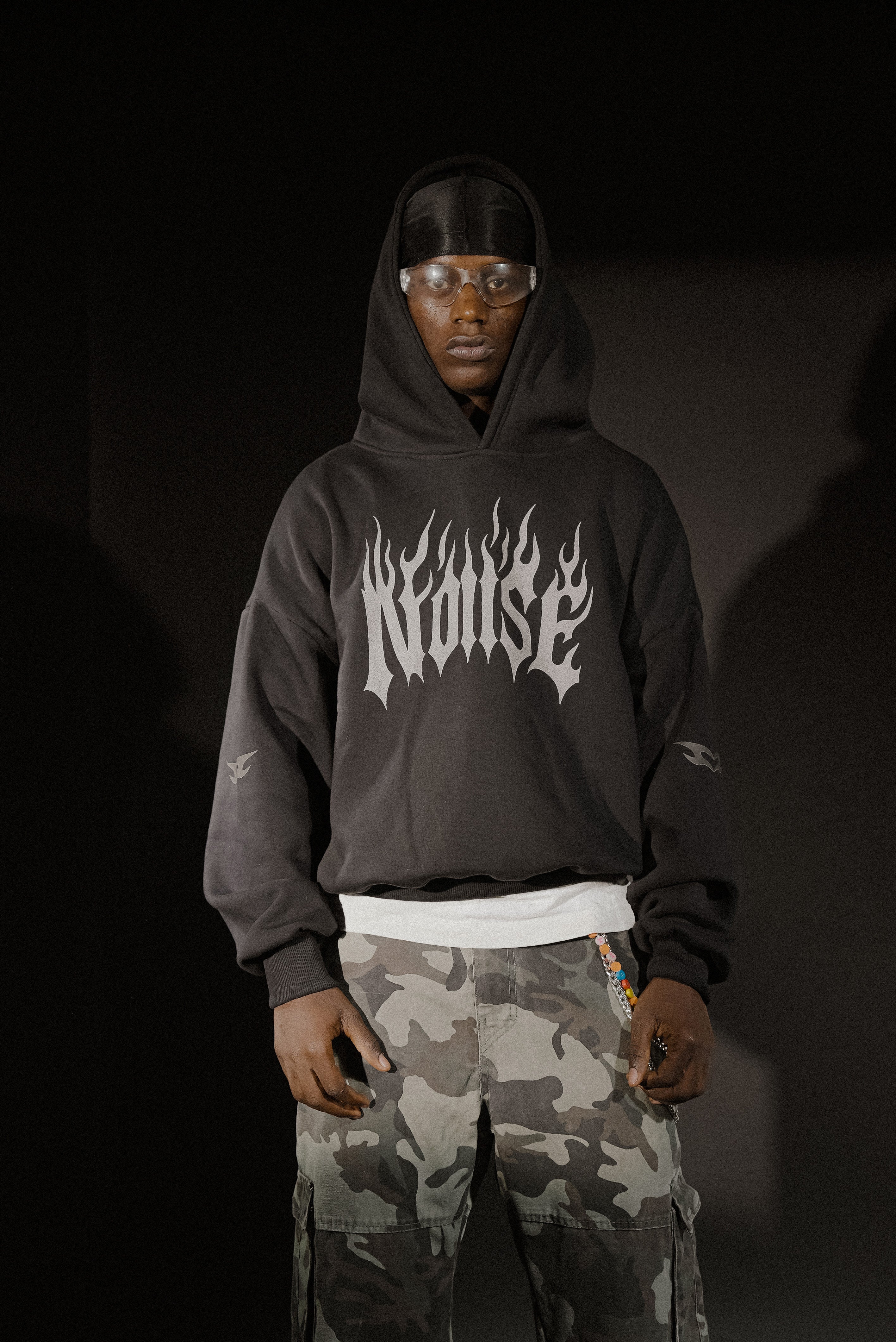 NOISE ( Boxy Hoodie )