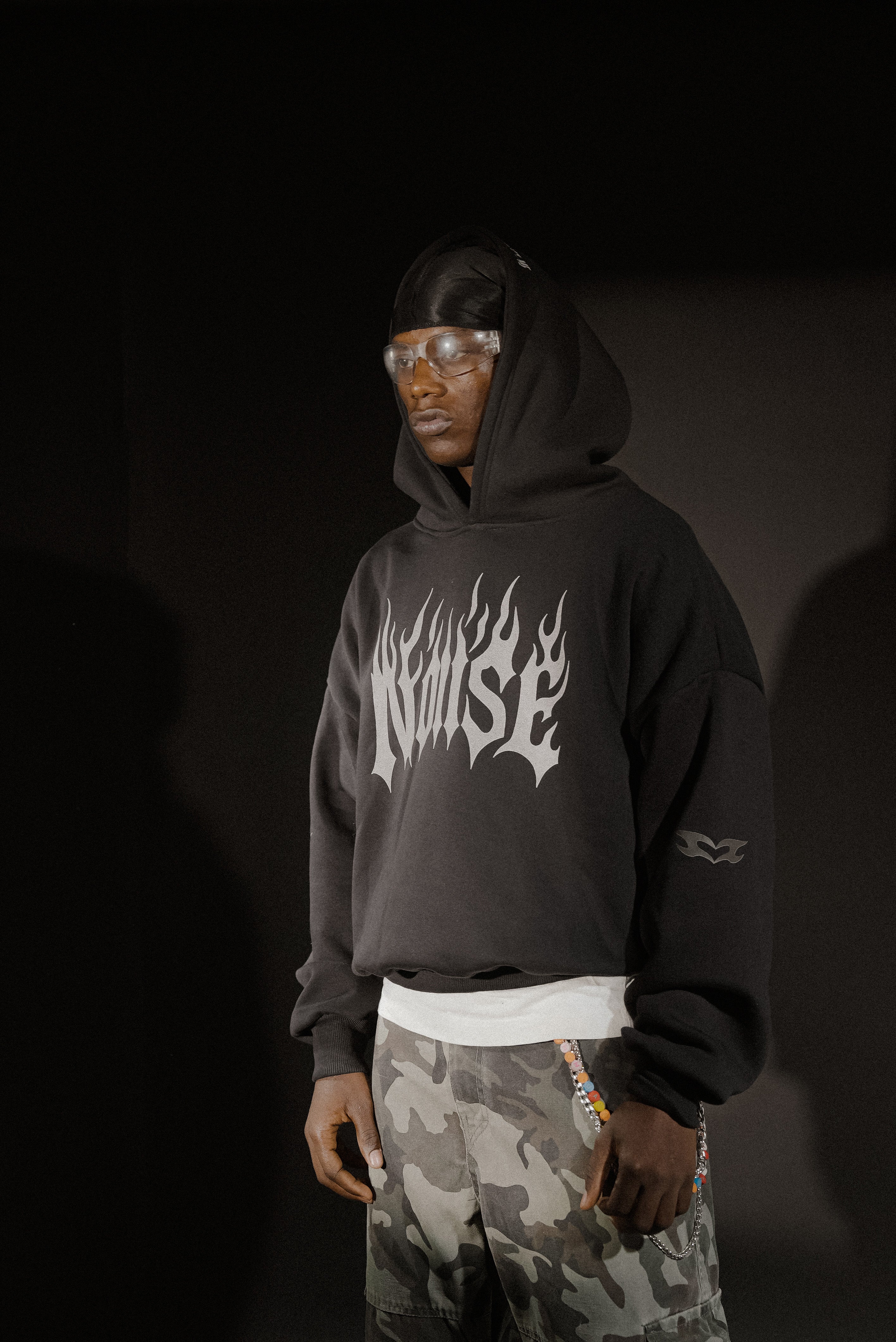 NOISE ( Boxy Hoodie )