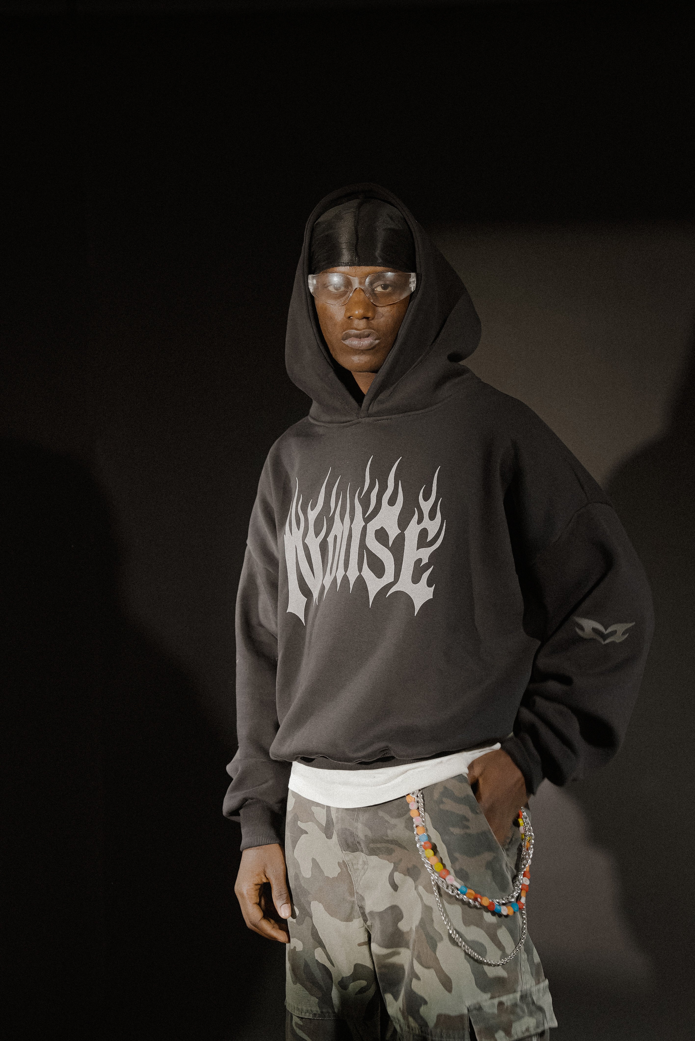 NOISE ( Boxy Hoodie )