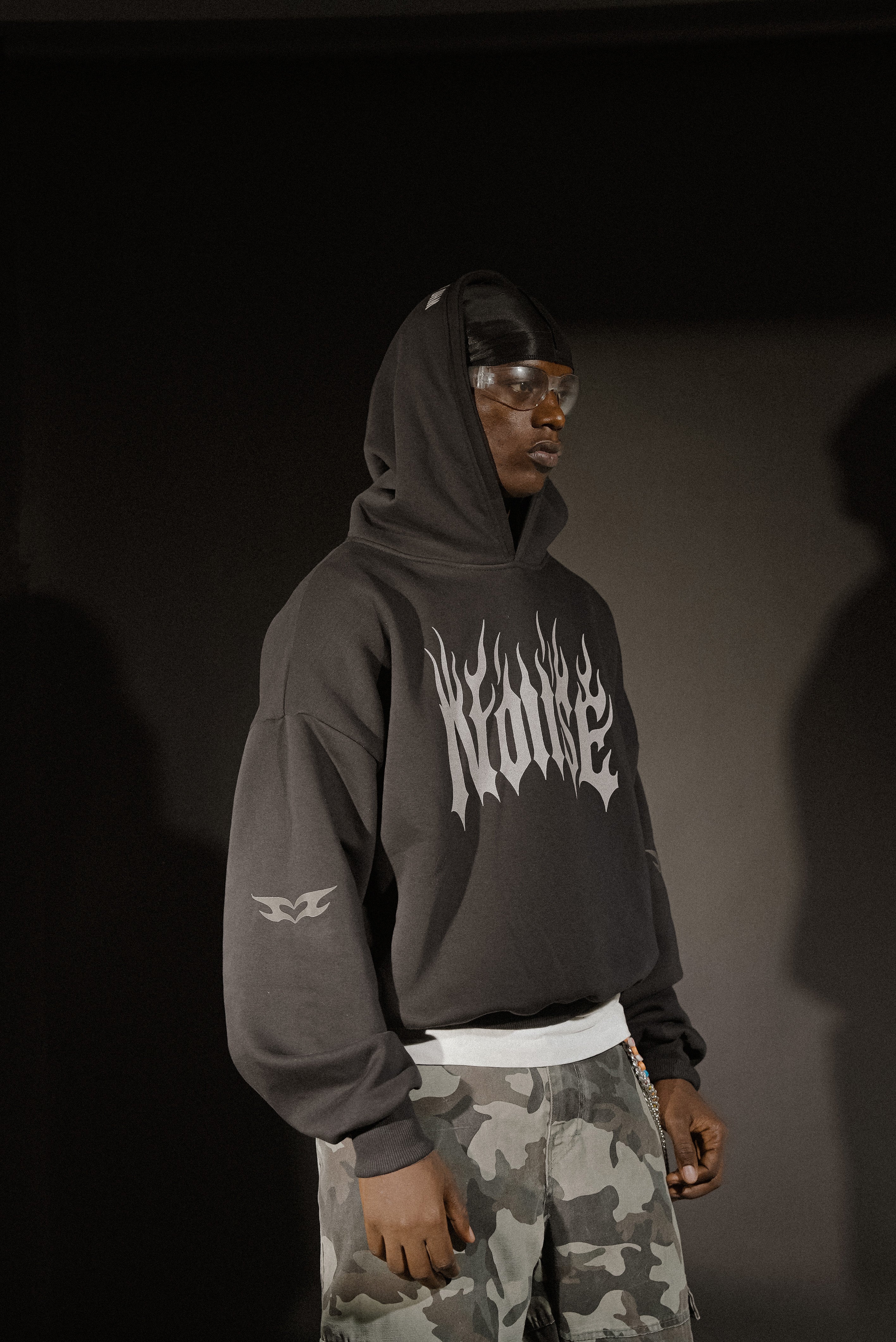 NOISE ( Boxy Hoodie )