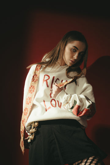 RICH IN LOVE ( HOODIE )